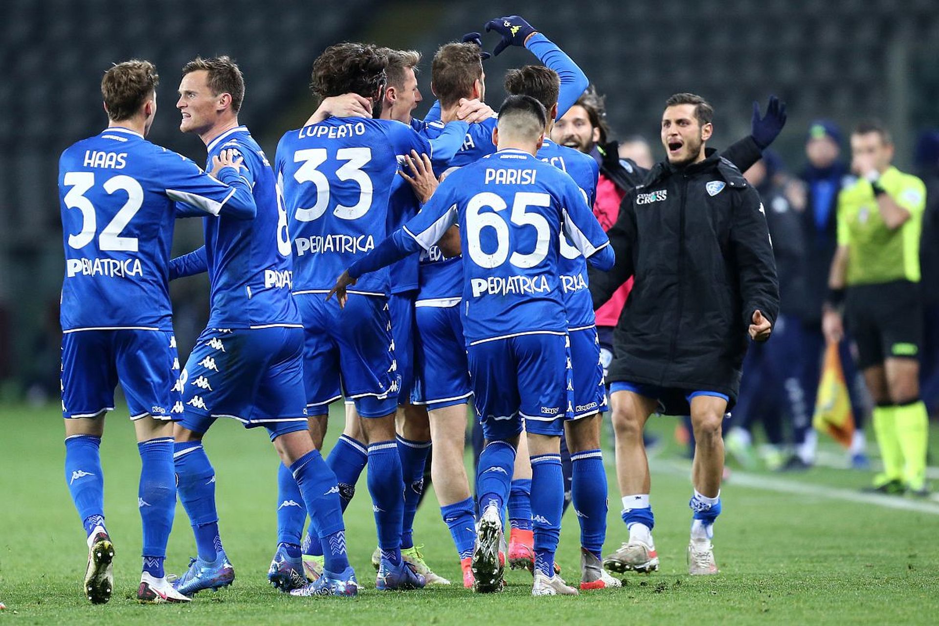 他在面对防 他在面对防