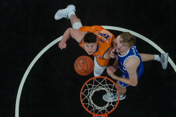 大赛中屡次 大赛中屡次